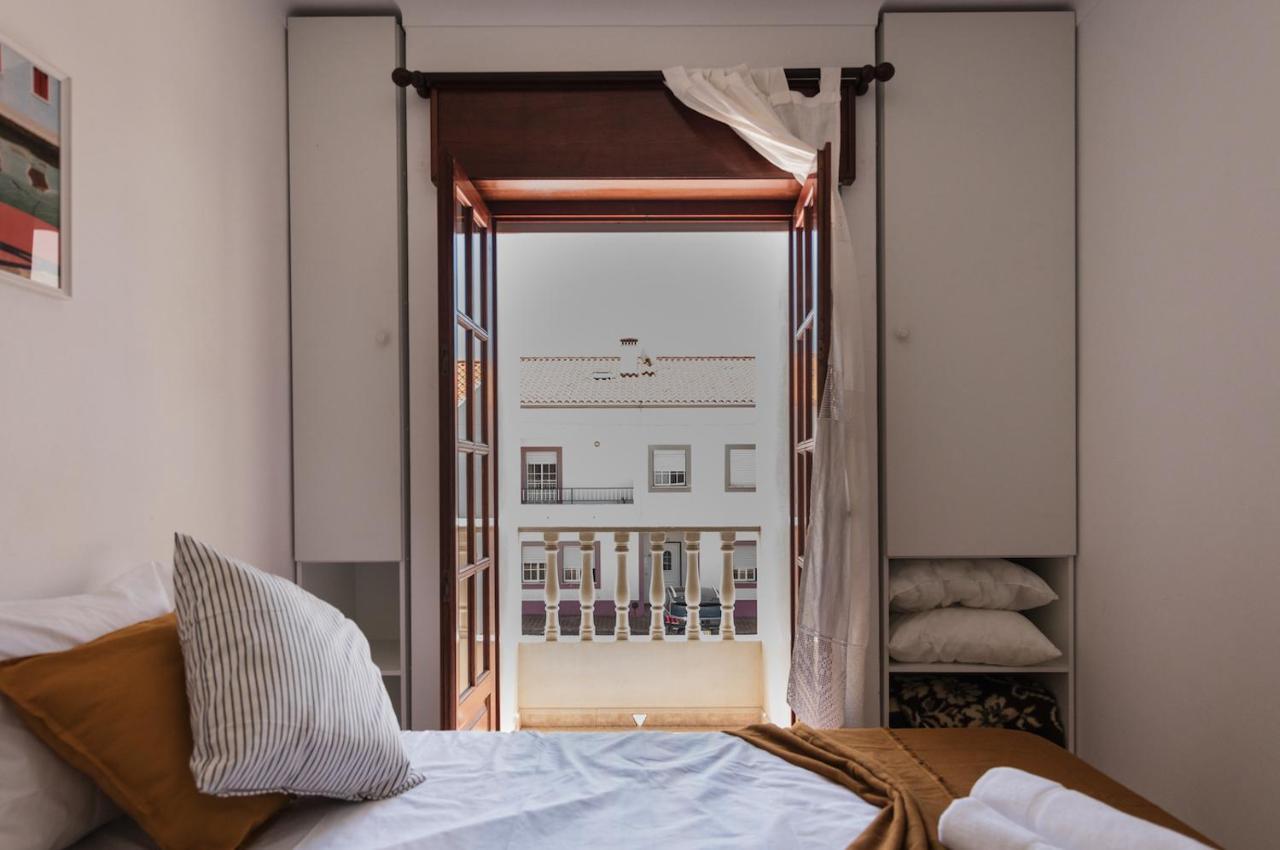 شقة Zambujeira Do Mar 4-Bed House Perfect For Families & Friends المظهر الخارجي الصورة