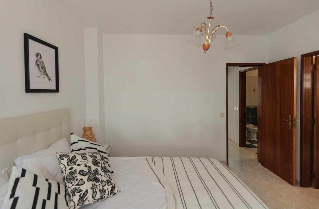 شقة Zambujeira Do Mar 4-Bed House Perfect For Families & Friends المظهر الخارجي الصورة