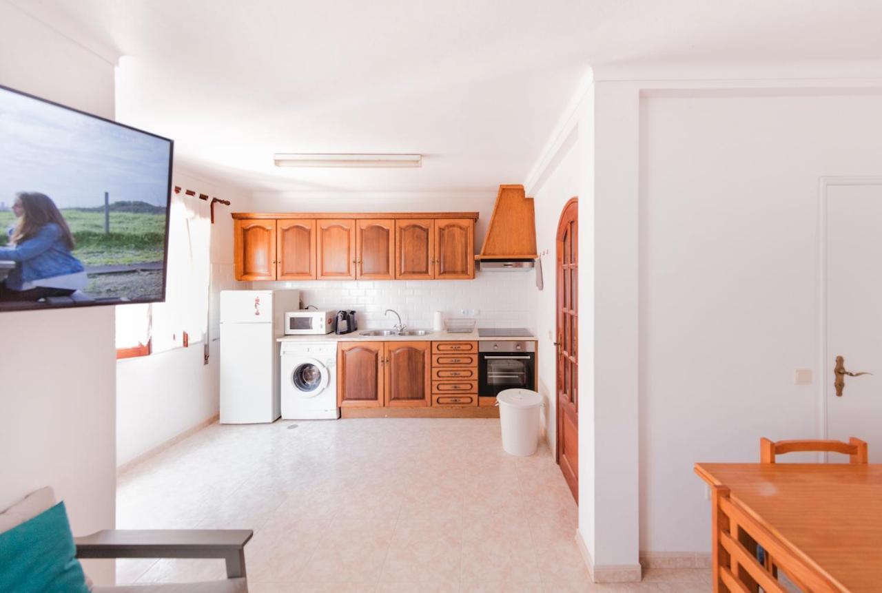 شقة Zambujeira Do Mar 4-Bed House Perfect For Families & Friends المظهر الخارجي الصورة