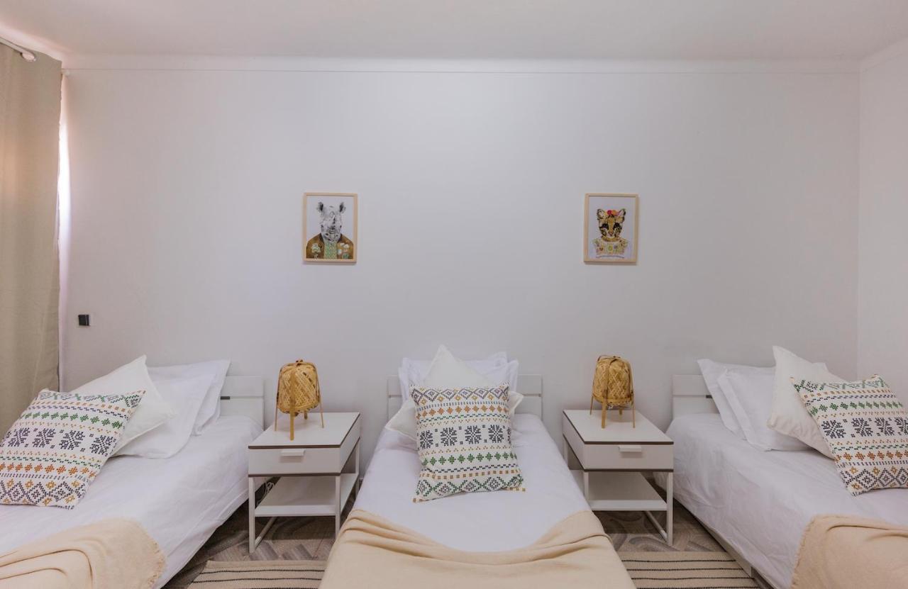 شقة Zambujeira Do Mar 4-Bed House Perfect For Families & Friends المظهر الخارجي الصورة